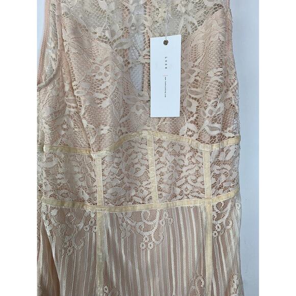 Lush Lace & Mesh Sleeveless Beige Cocktail Dress S - Picture 3 of 5